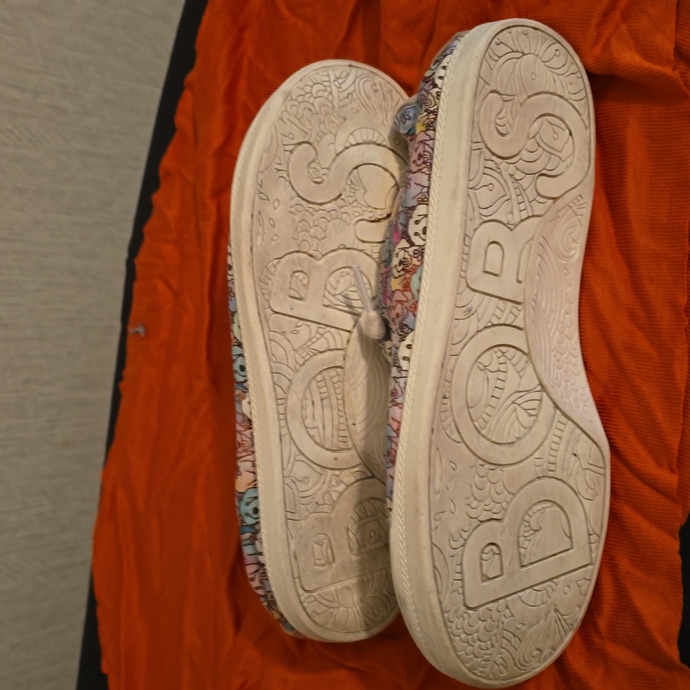 Comfortable sneakers - Picture 2 of 4